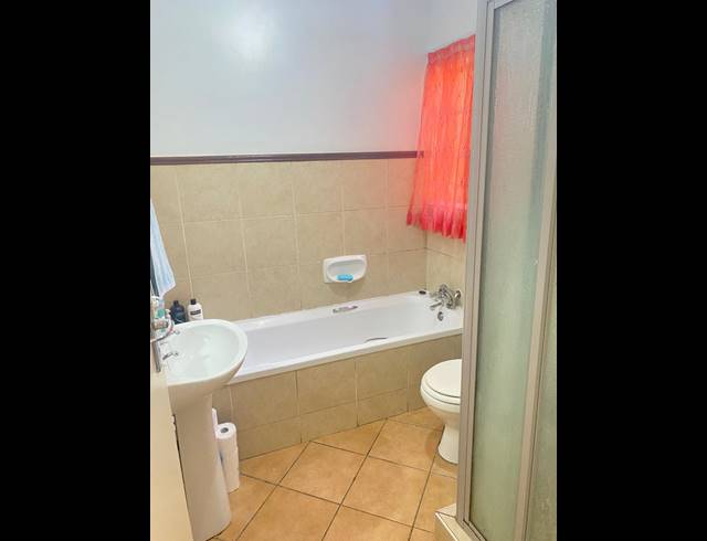 2 BEDROOM APARTMENT TO LET IN MOOIKLOOF RIDGE